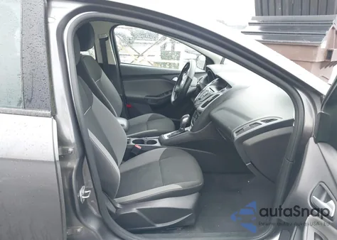 2014 Ford Focus Se z USA, uszkodzony, nr VIN 1FADP3F23EL324739